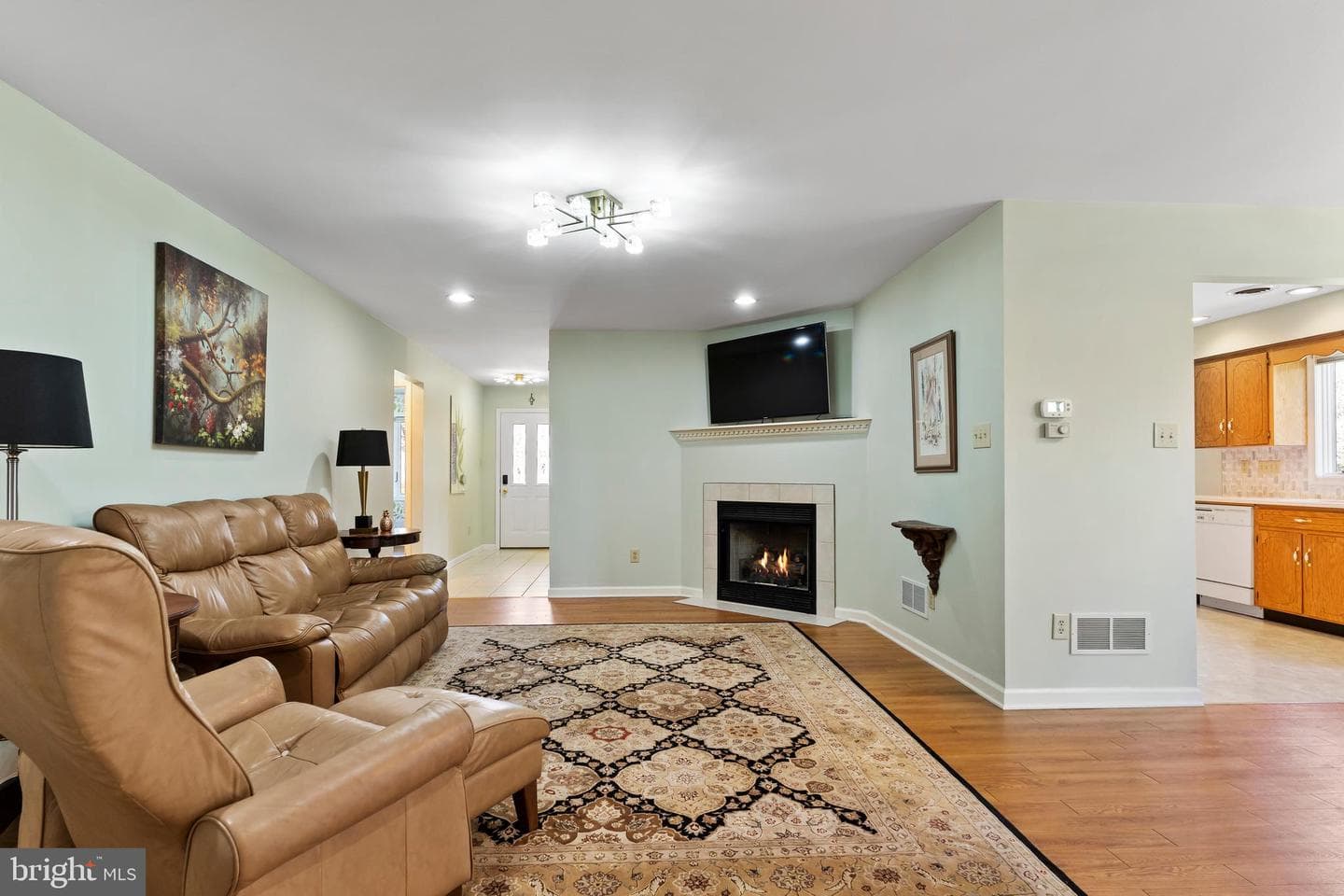 332 Phoenix Drive photo 13