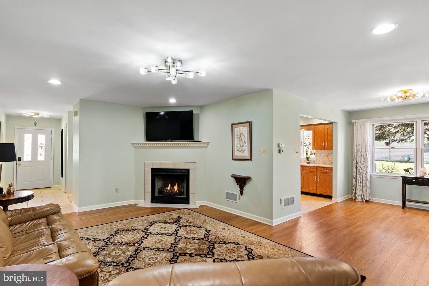 332 Phoenix Drive photo 14