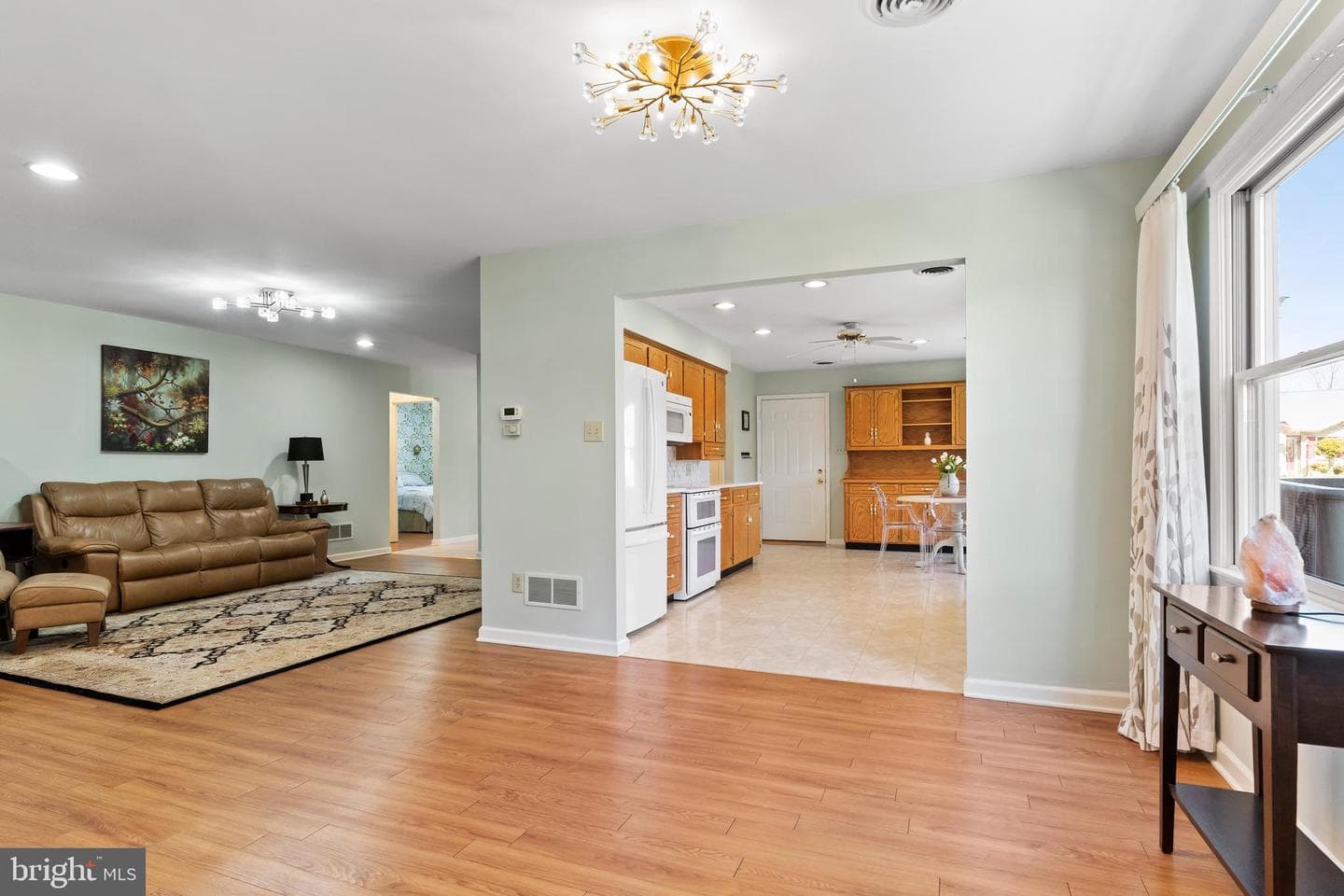 332 Phoenix Drive photo 18