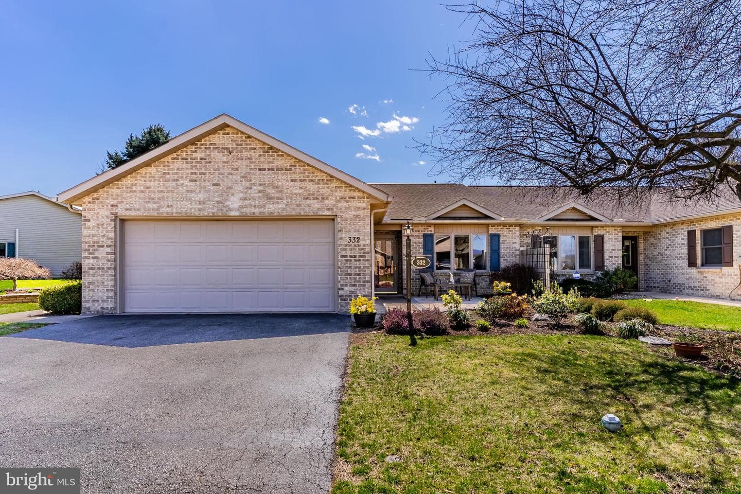 332 Phoenix Drive photo 3
