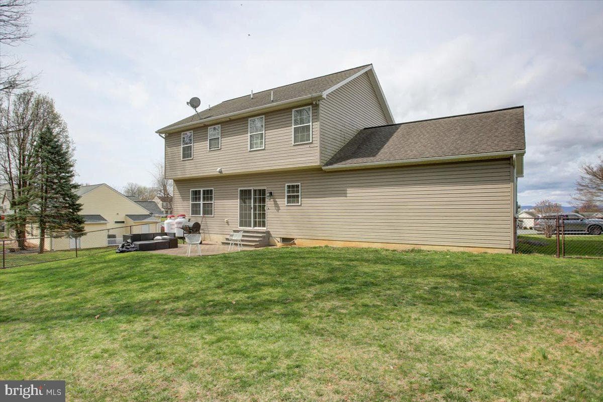 350 Hykes Road East S photo 33