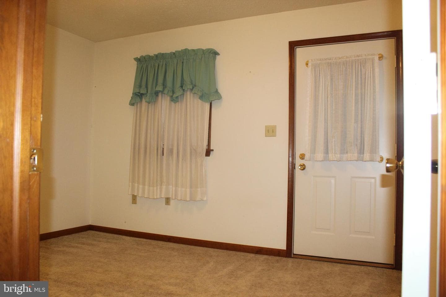 706 Fireside Drive photo 25