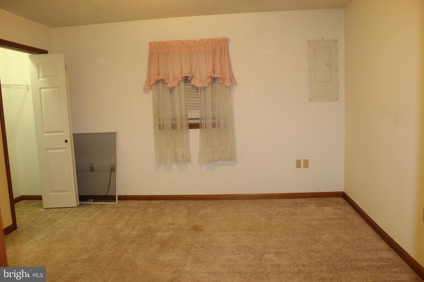 706 Fireside Drive photo 30