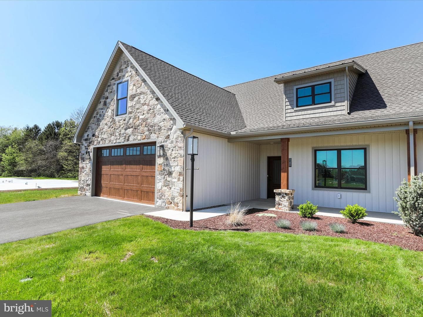 149 Matthew Drive photo 3