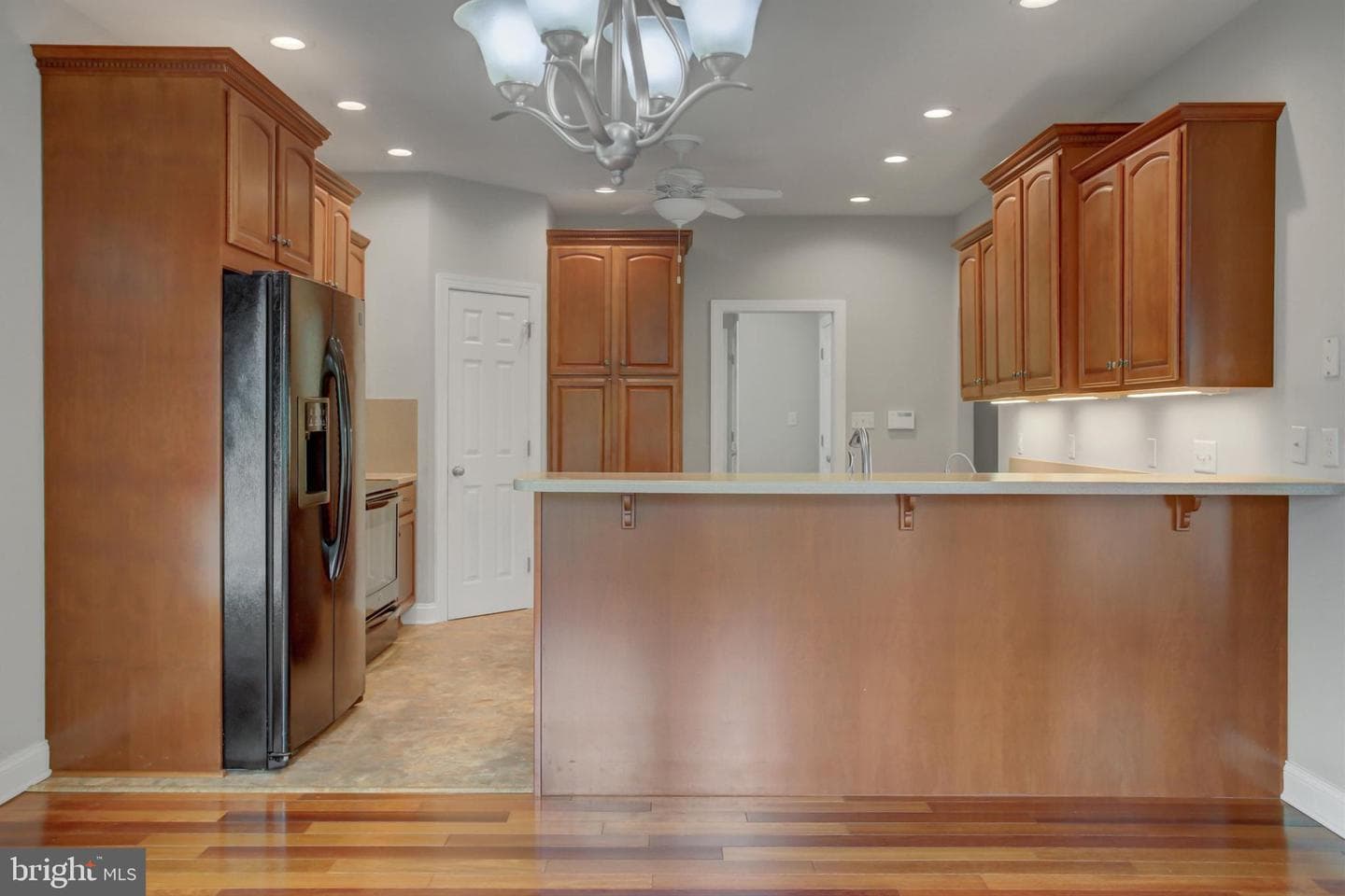 344 Moss Spring Avenue photo 26