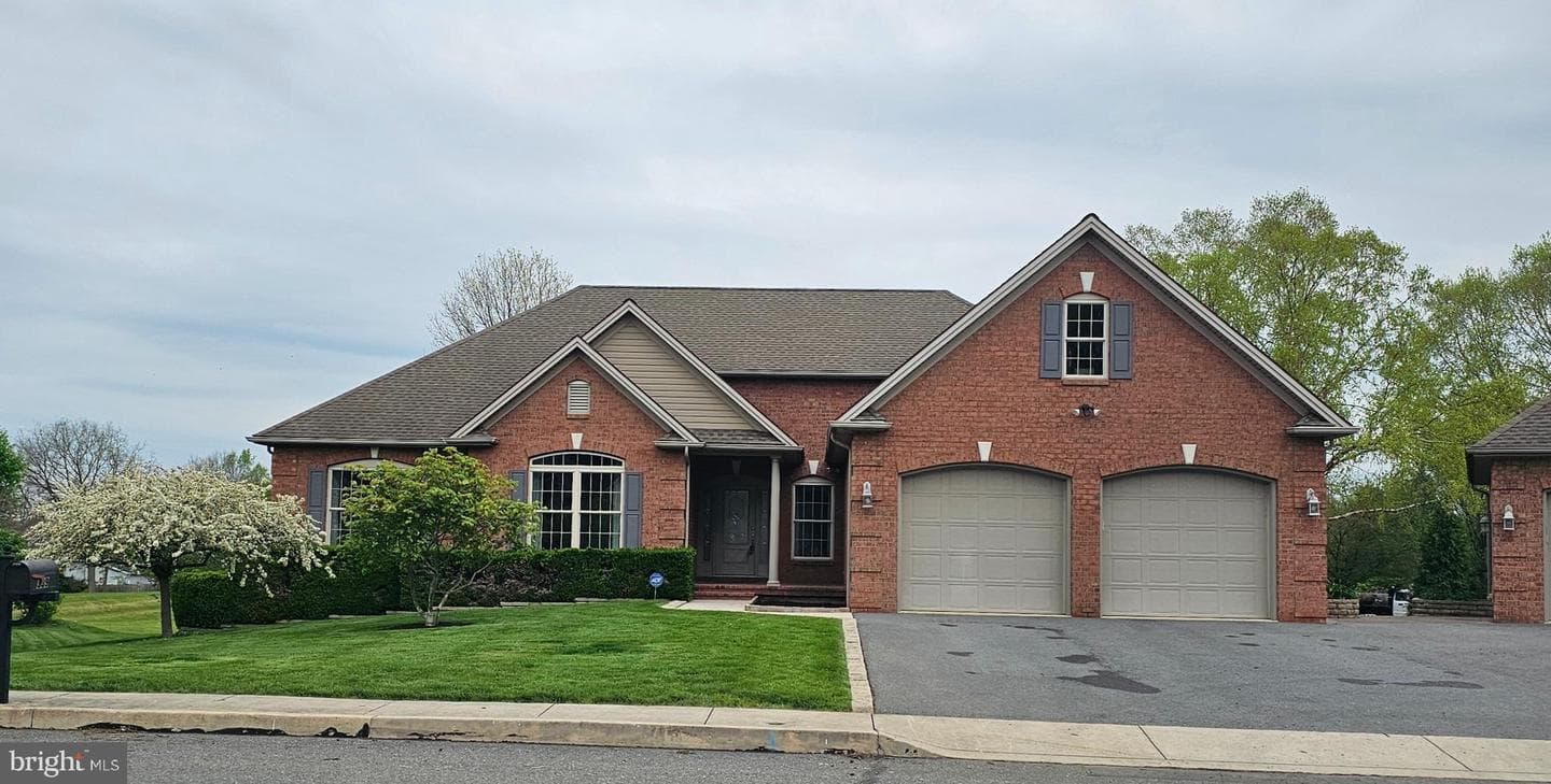 344 Moss Spring Avenue photo 3