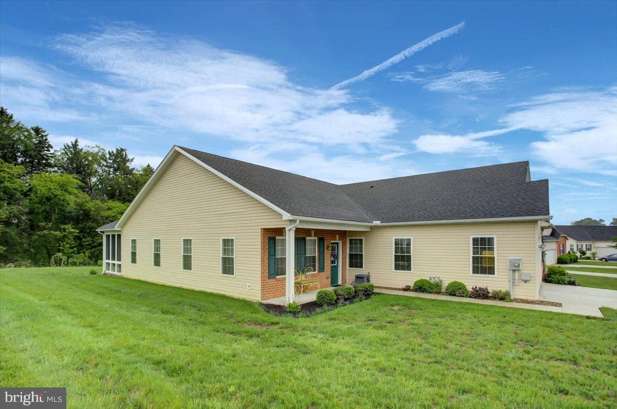 3245 Portrait Way photo 2