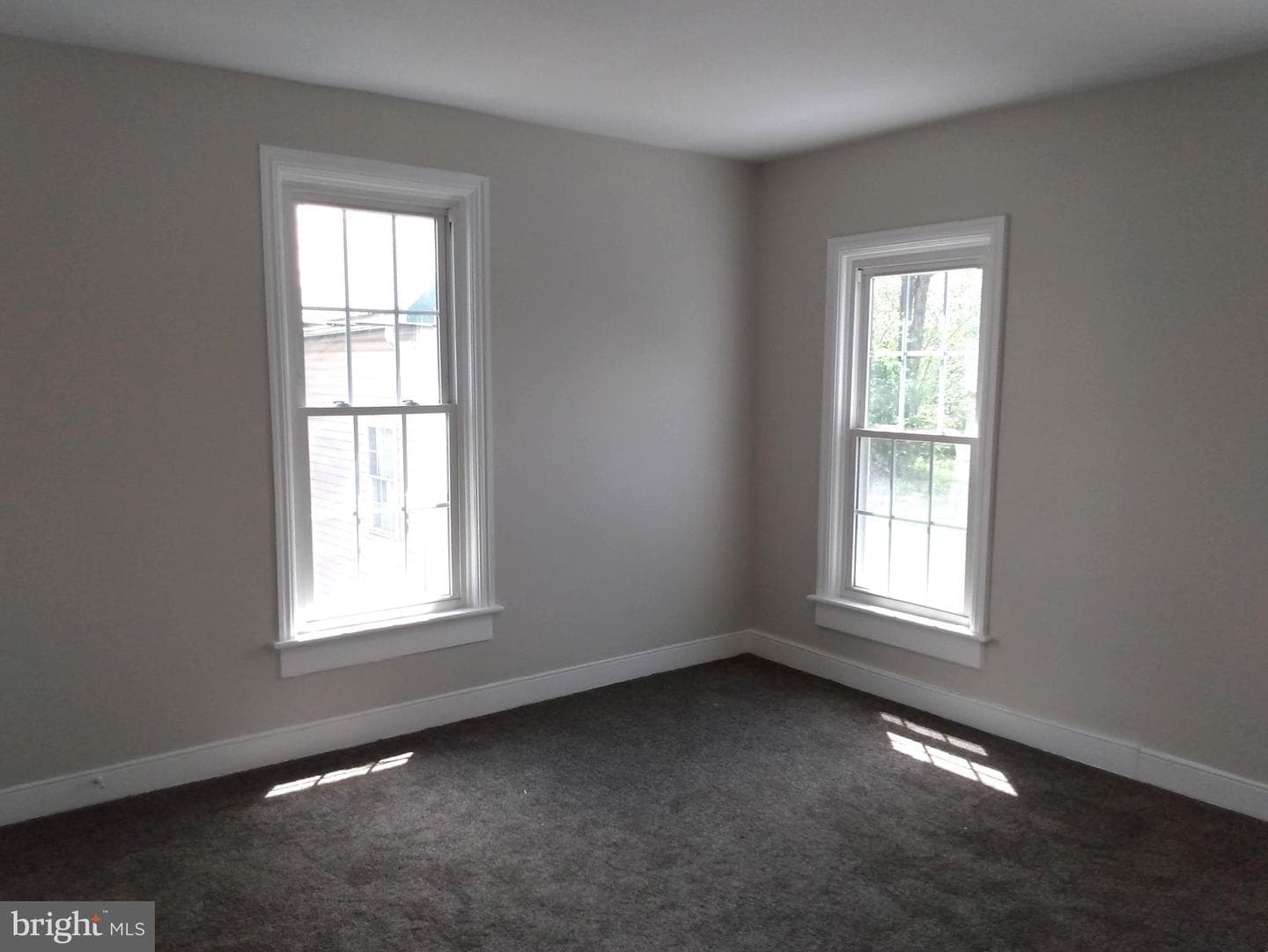 42 W Main Street photo 20