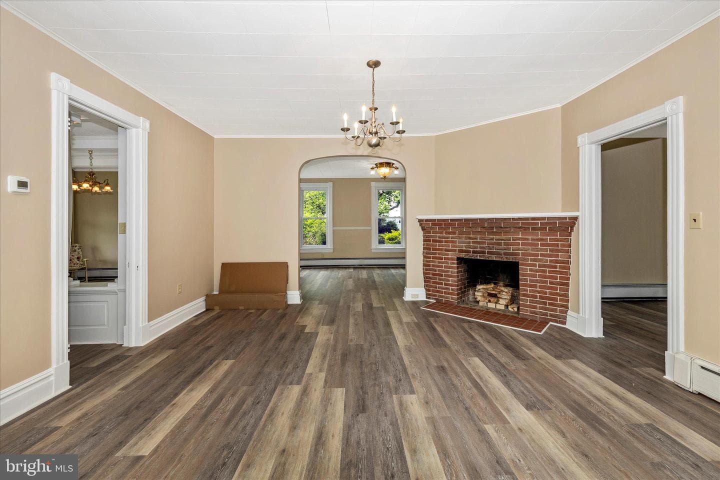 2027 Lincoln Way East photo 10