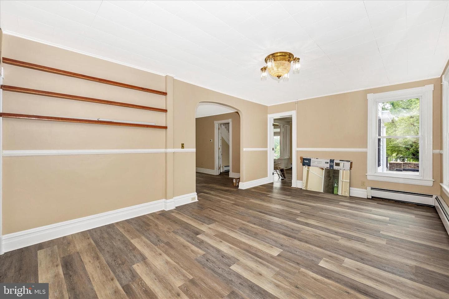 2027 Lincoln Way East photo 12