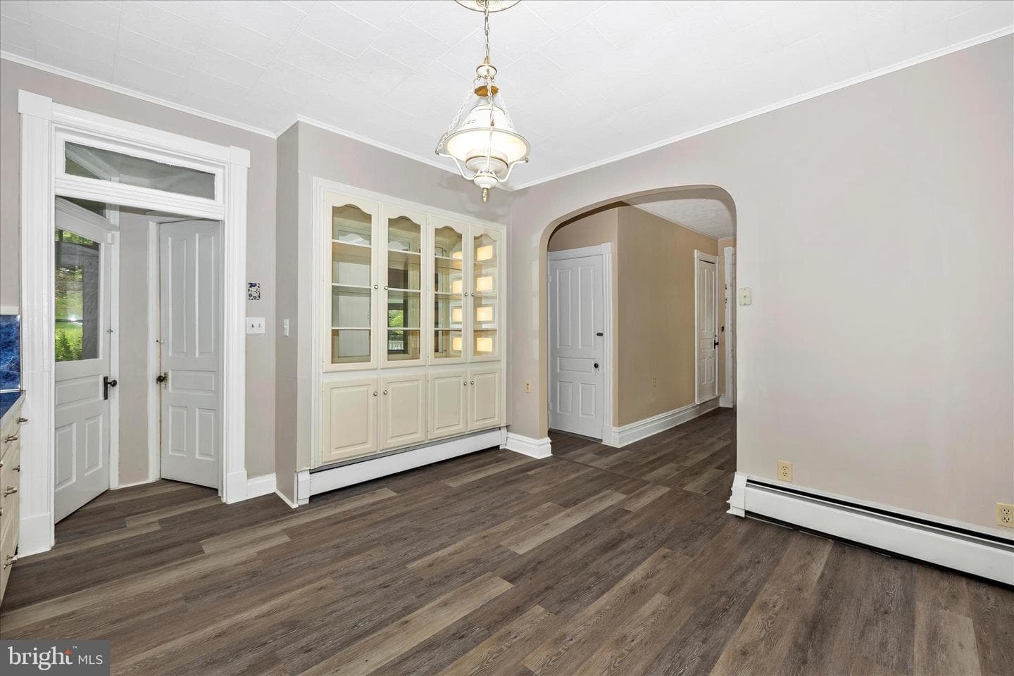 2027 Lincoln Way East photo 18