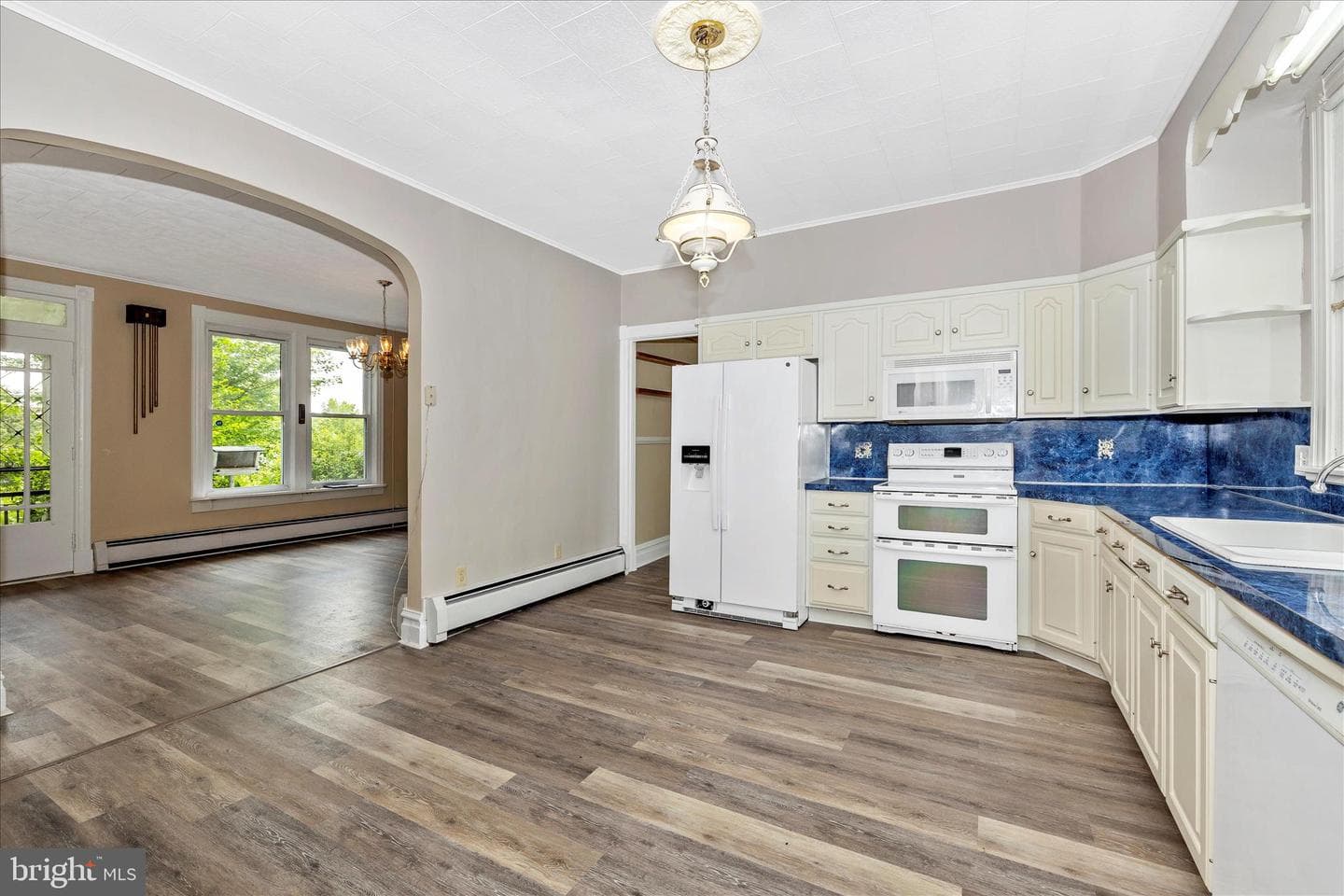2027 Lincoln Way East photo 19