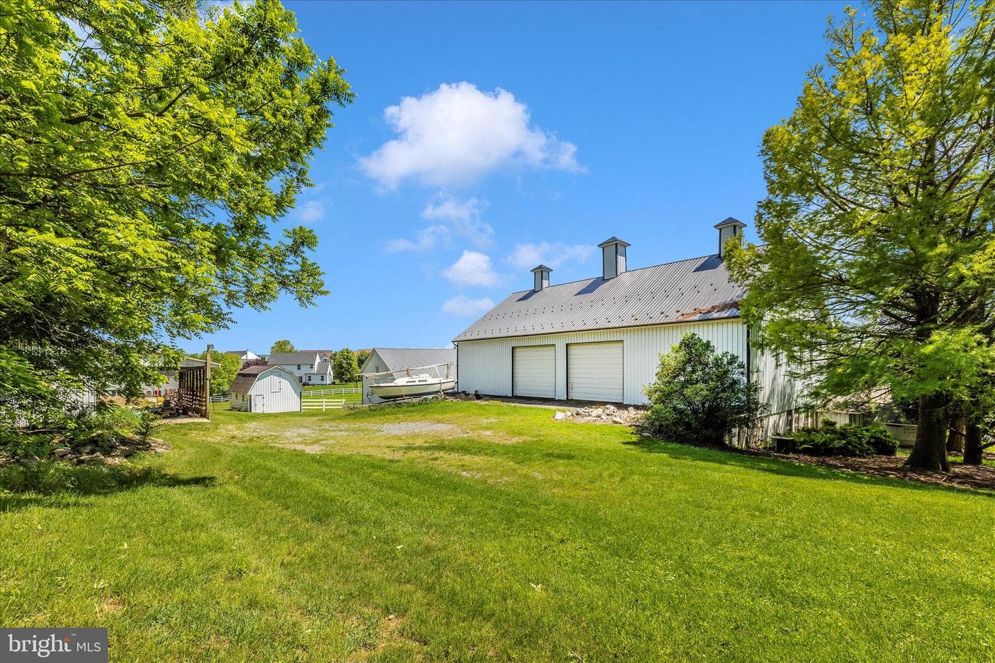 2027 Lincoln Way East photo 54