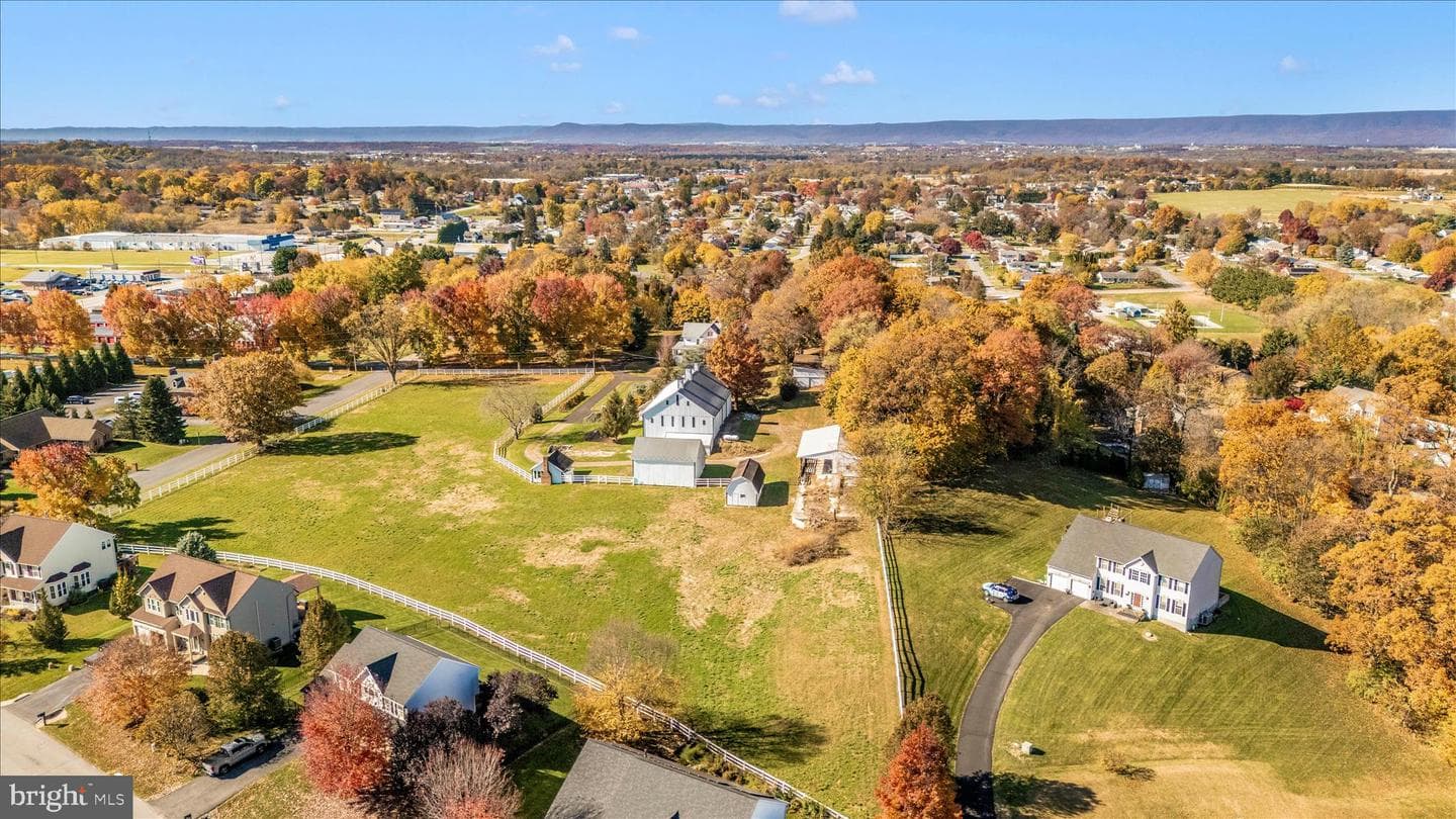 2027 Lincoln Way East photo 84