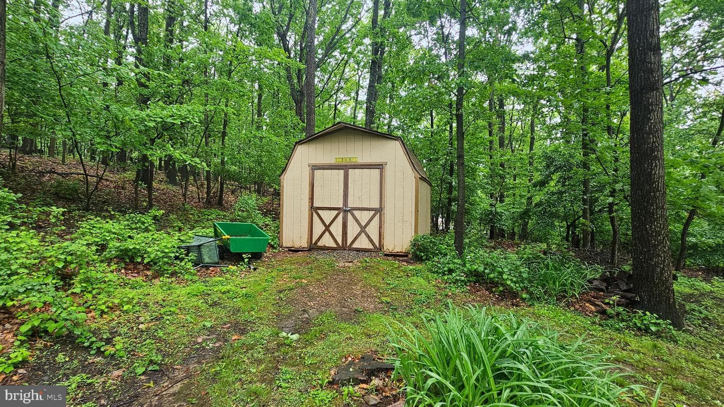 8964 Capitol Hill Road photo 12