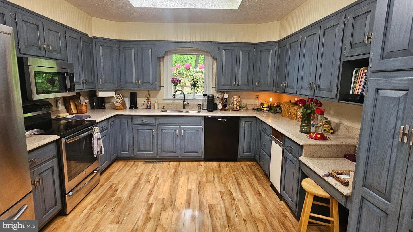 8964 Capitol Hill Road photo 21