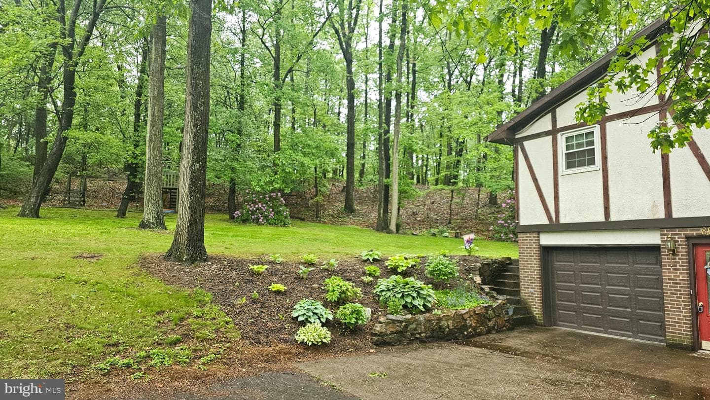8964 Capitol Hill Road photo 9