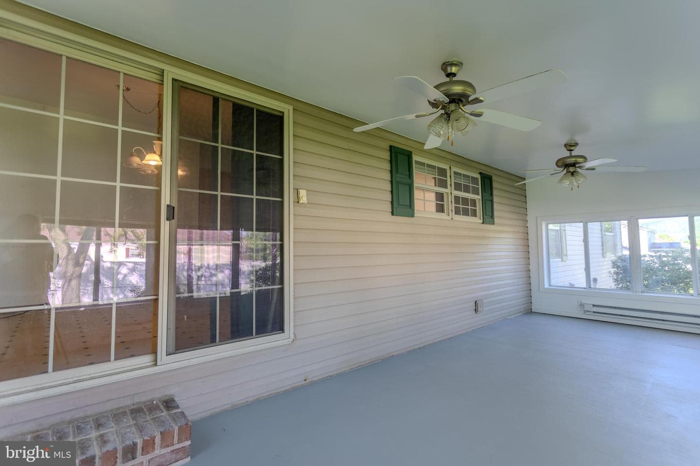 186 Hampton Drive photo 23