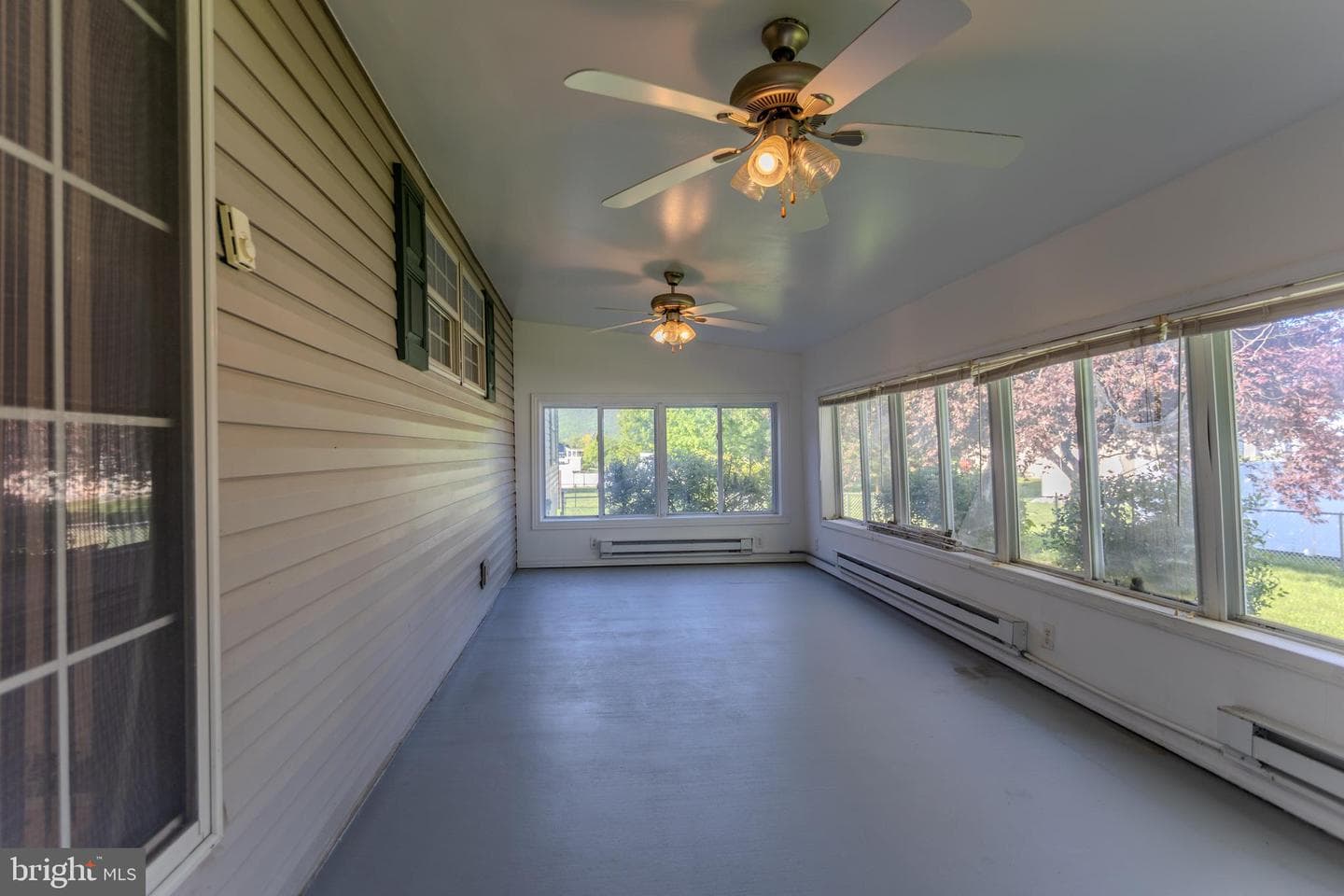 186 Hampton Drive photo 25