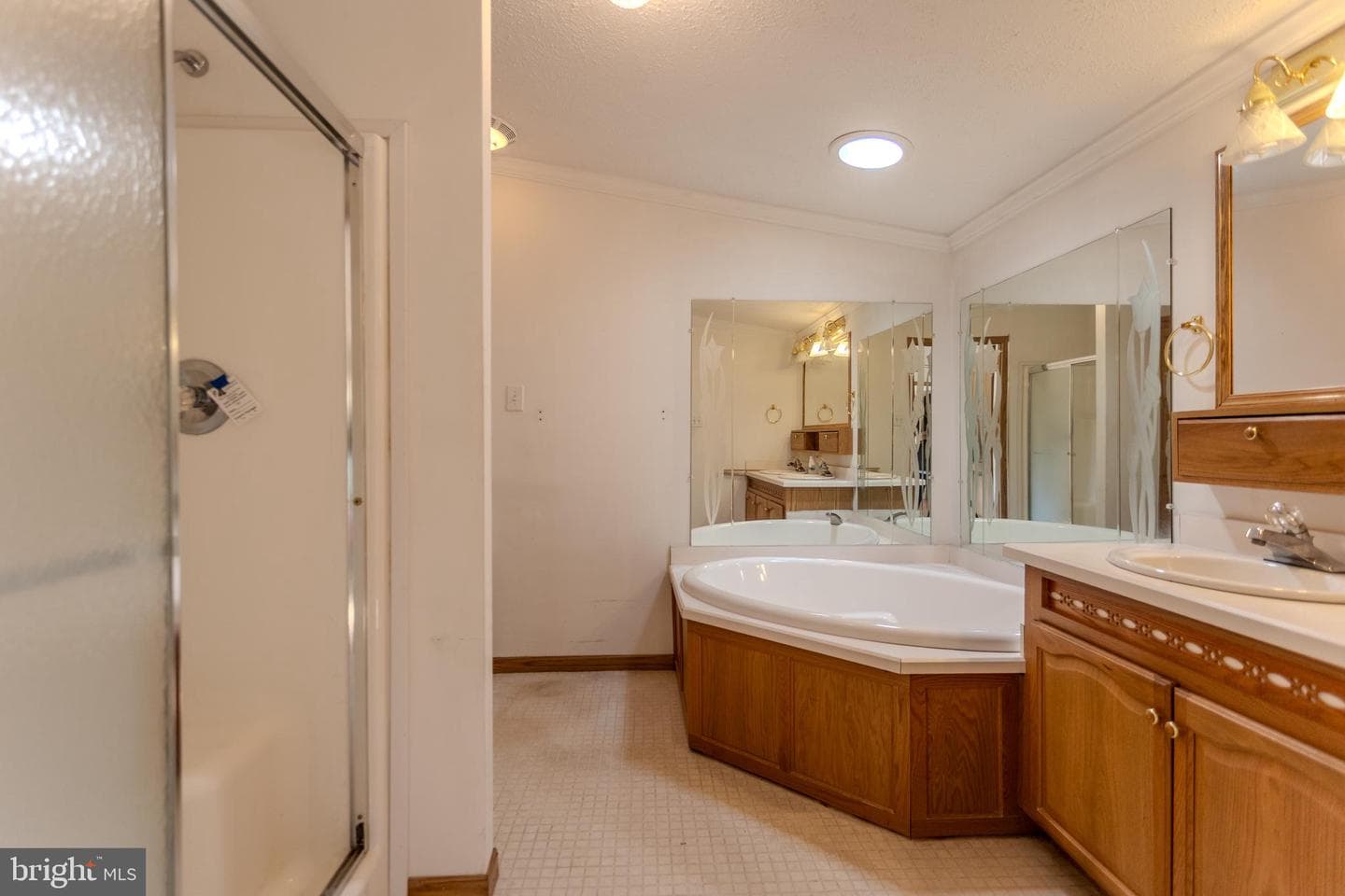 186 Hampton Drive photo 33