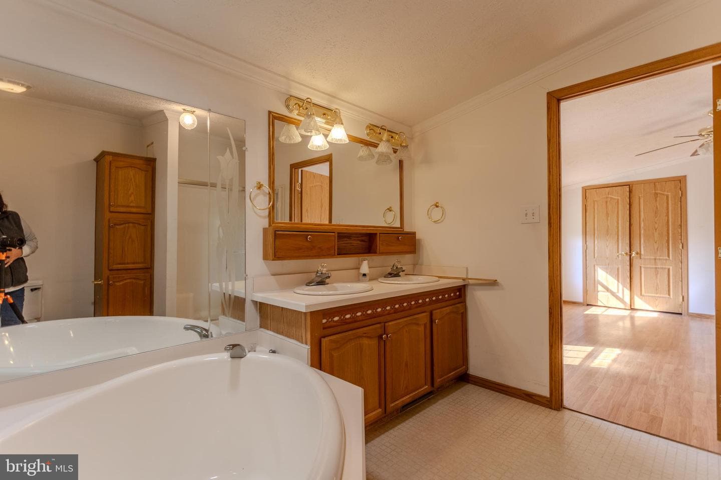 186 Hampton Drive photo 34