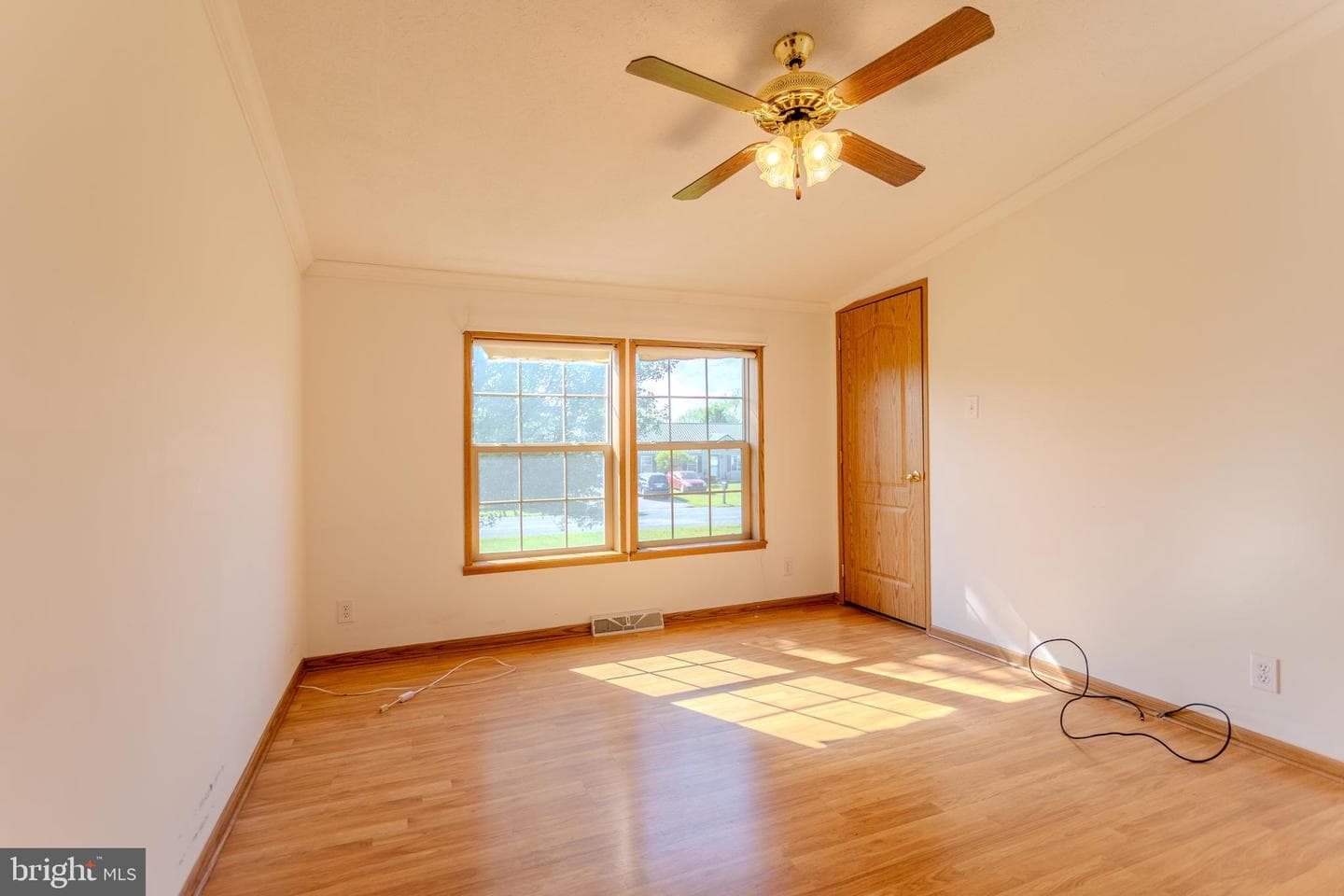 186 Hampton Drive photo 37