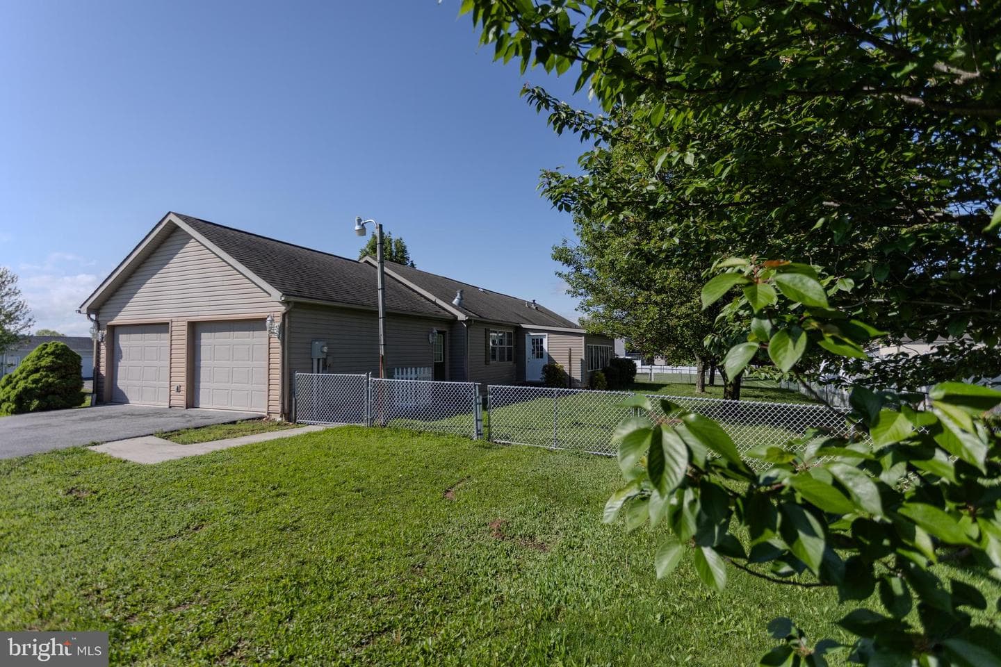 186 Hampton Drive photo 5
