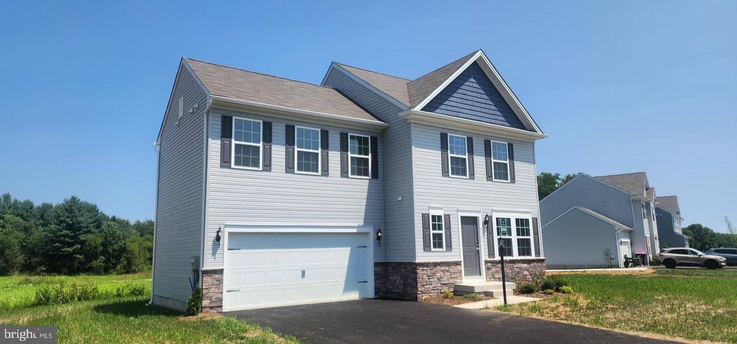 5385 Harrier Way photo 2
