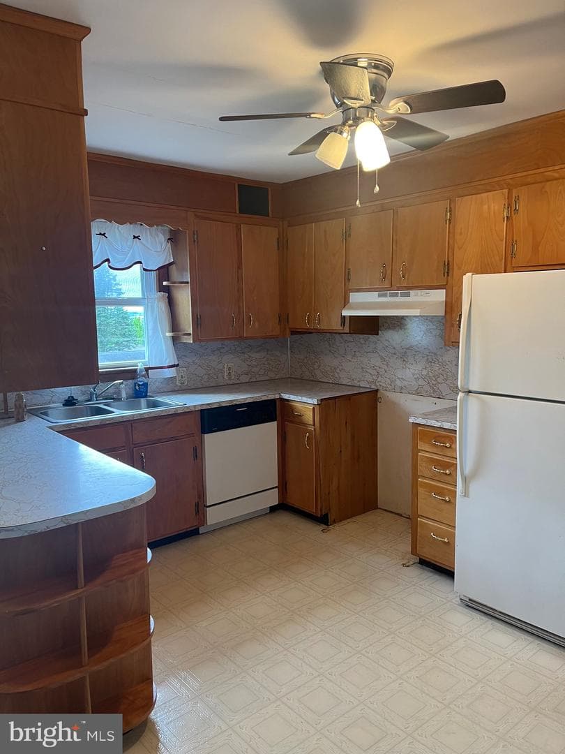 313 Northfield Avenue photo 12
