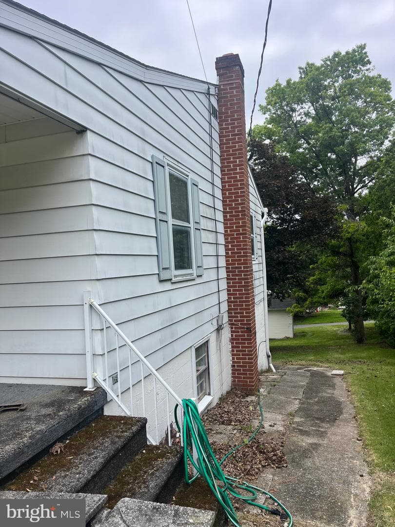 313 Northfield Avenue photo 6