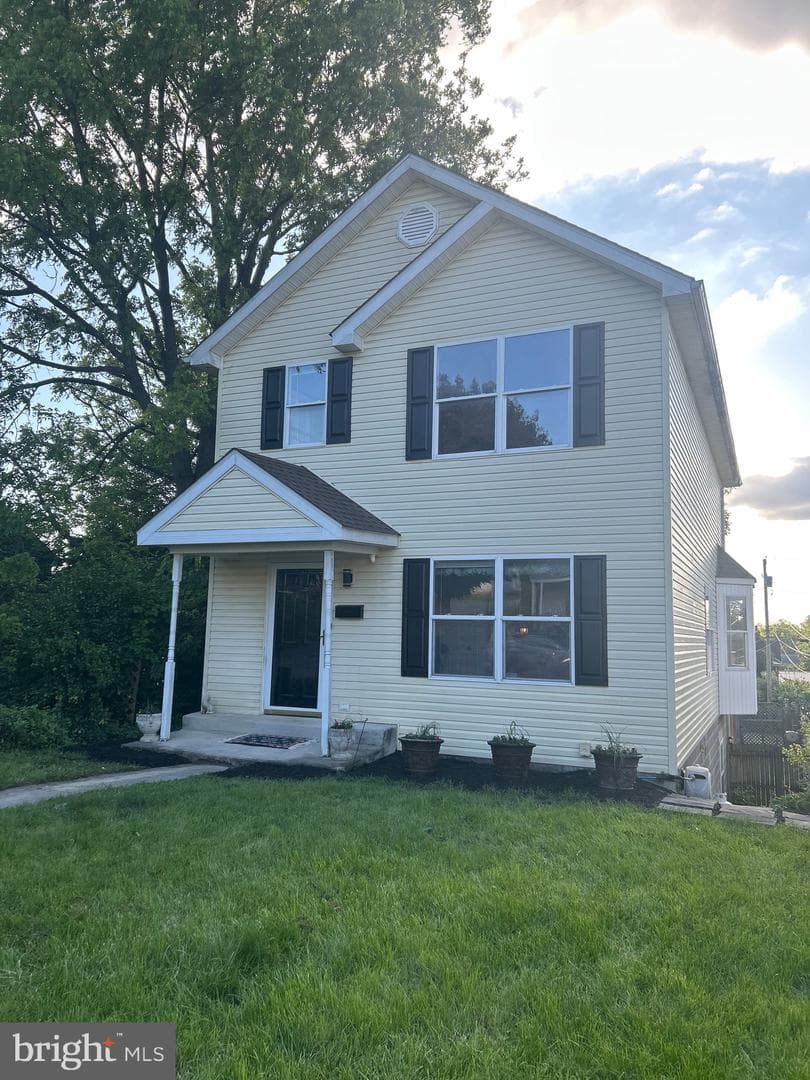 32 N Phillips Avenue photo 2