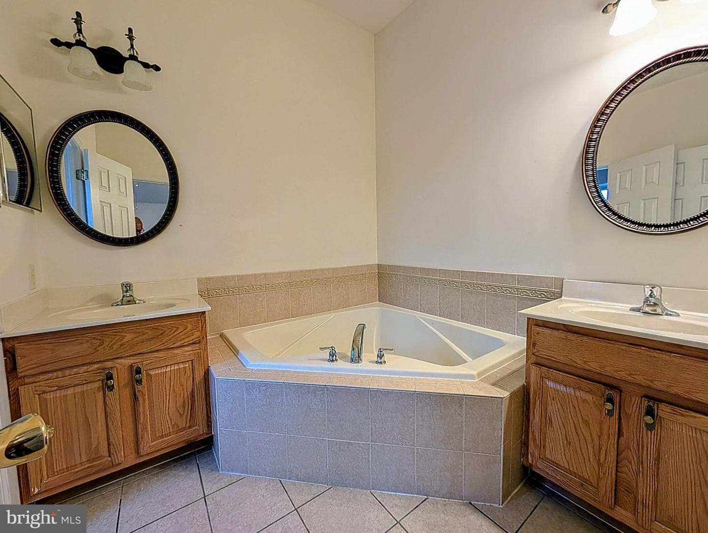 2033 Powell Drive photo 16