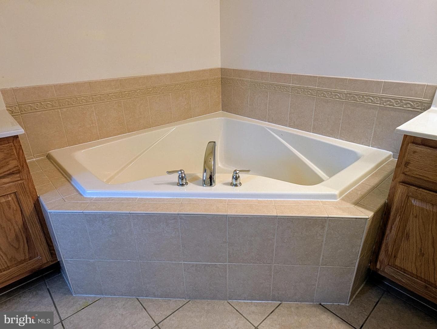 2033 Powell Drive photo 18