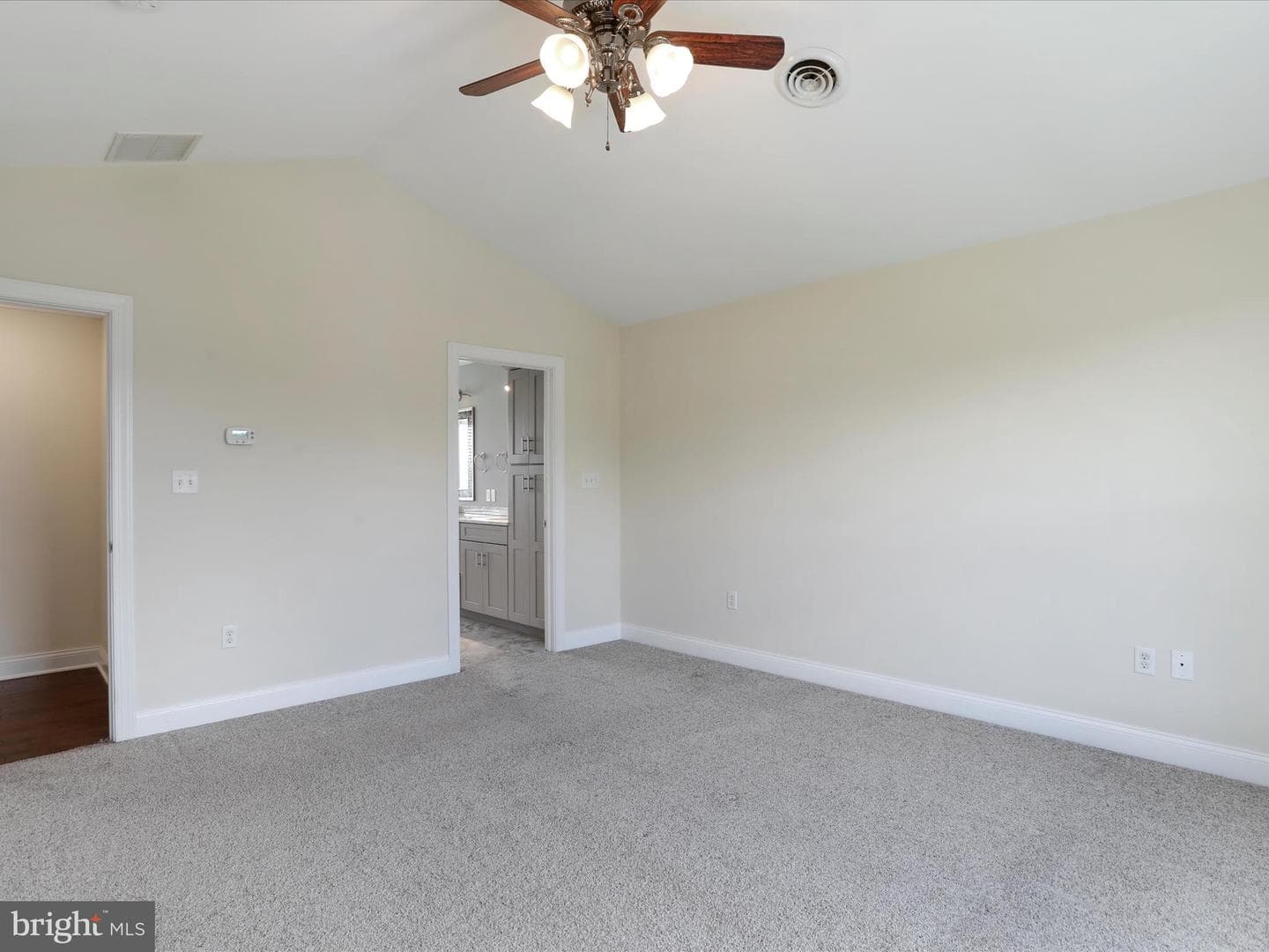 2238 Castlegreen Drive photo 30