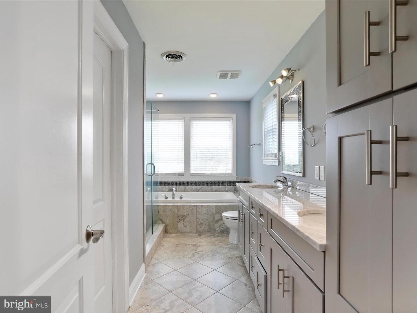 2238 Castlegreen Drive photo 32