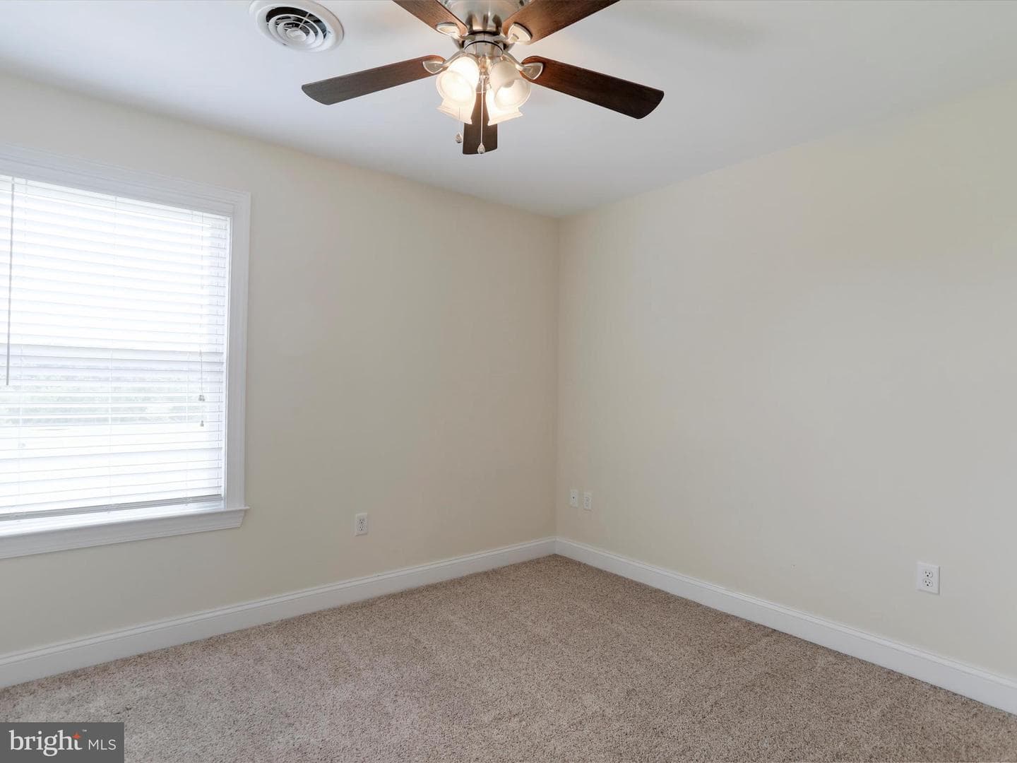 2238 Castlegreen Drive photo 36