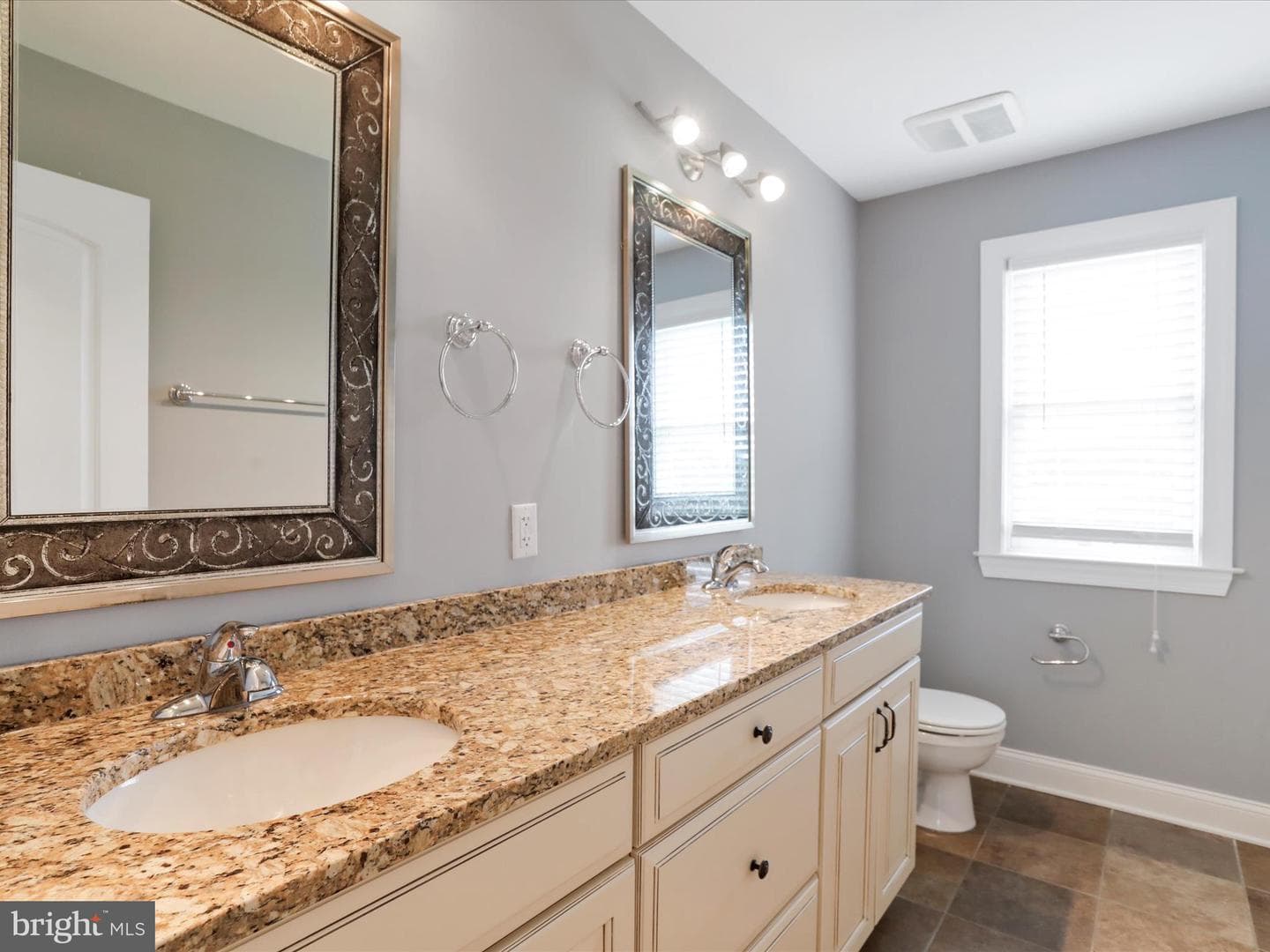 2238 Castlegreen Drive photo 38