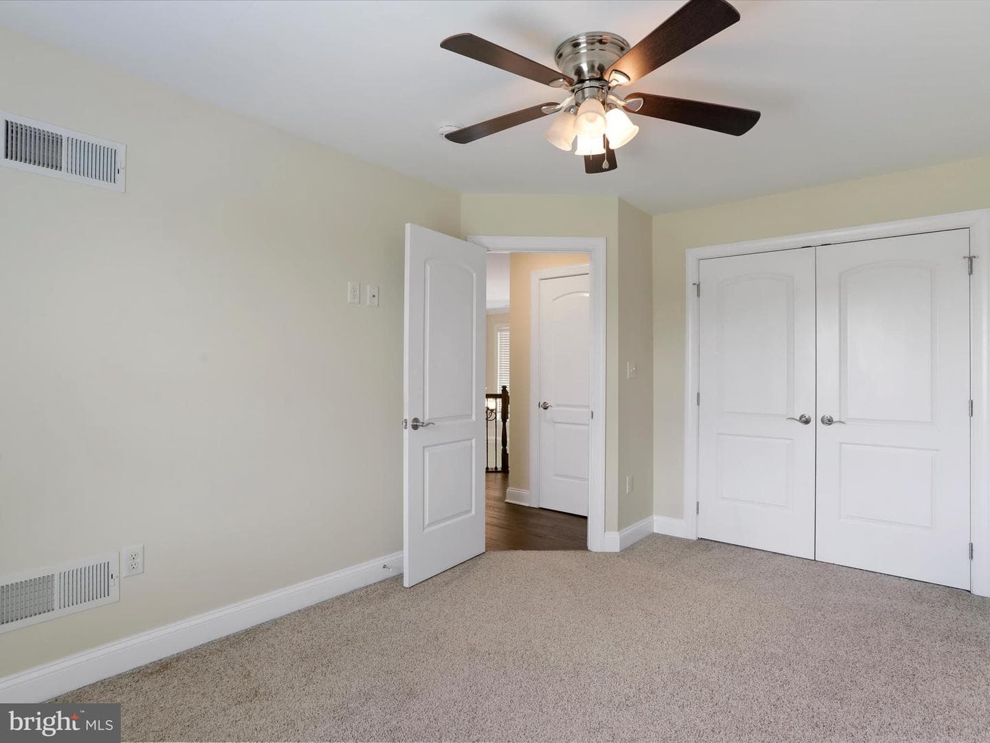 2238 Castlegreen Drive photo 41