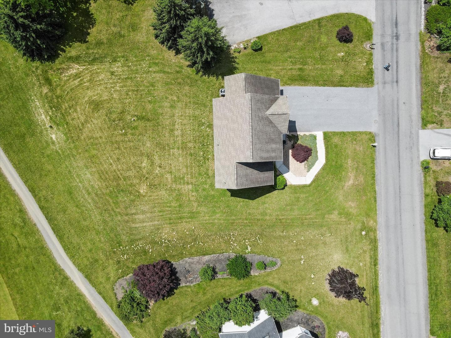 2238 Castlegreen Drive photo 48