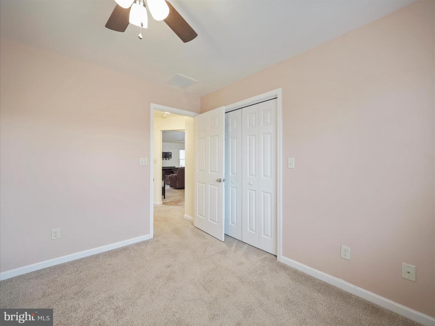 209 Benedict Avenue photo 22