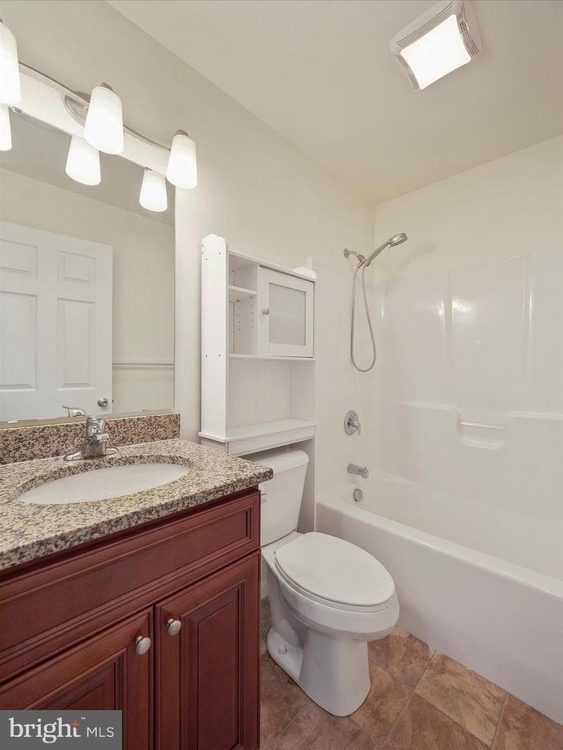 209 Benedict Avenue photo 25