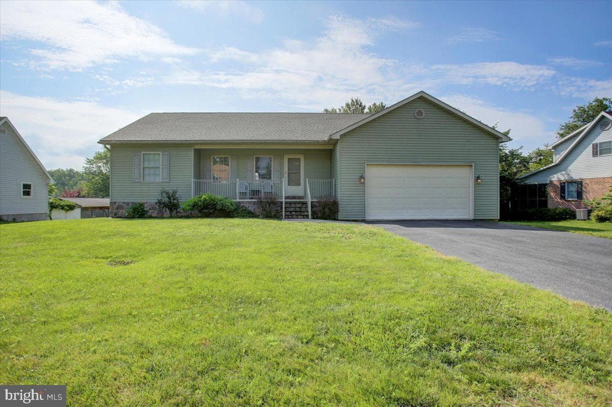 1060 Kunkle Drive photo 2