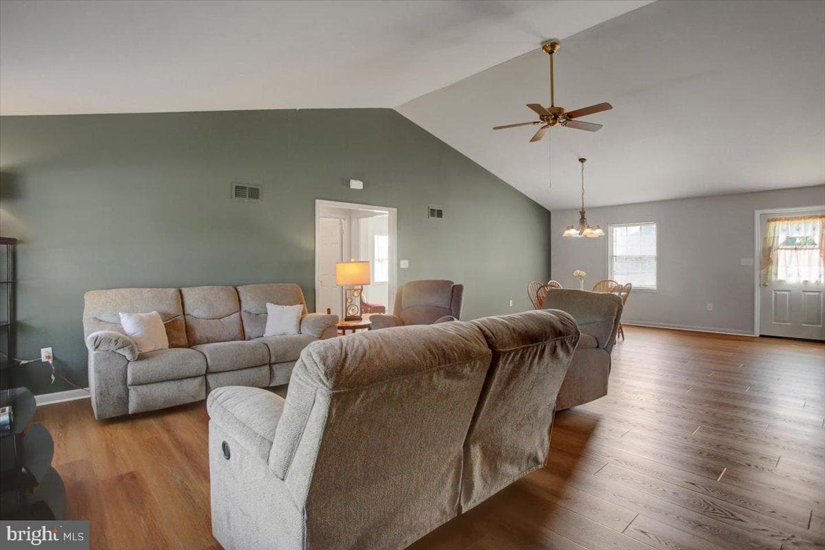 1060 Kunkle Drive photo 8