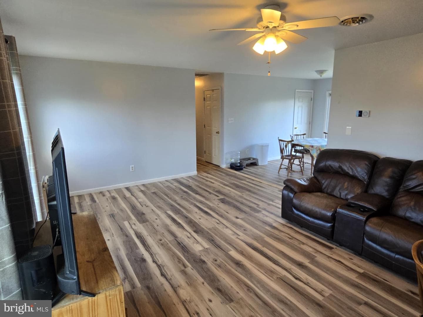 4202 Heiple Court photo 5