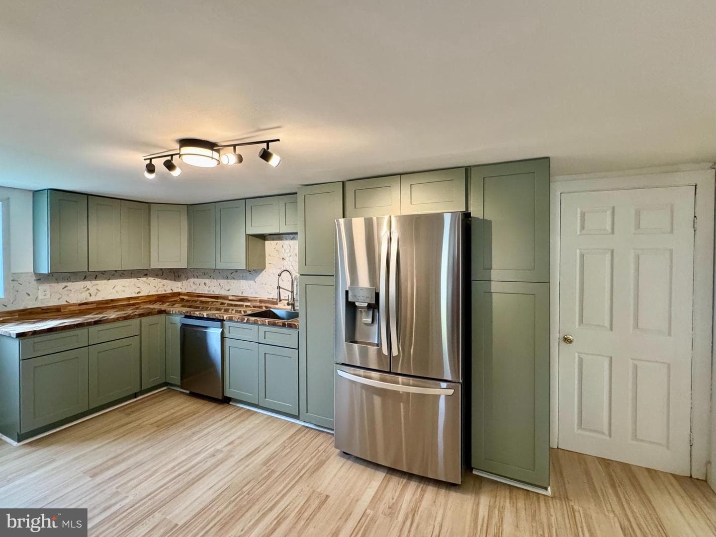 15125 Maryland Line Road photo 6