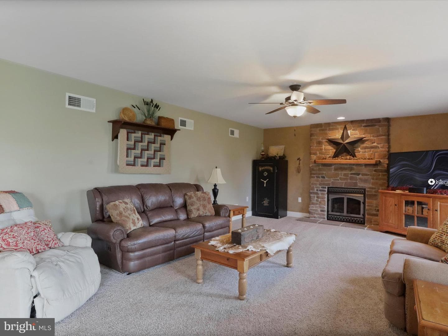 647 Warm Spring Road photo 20