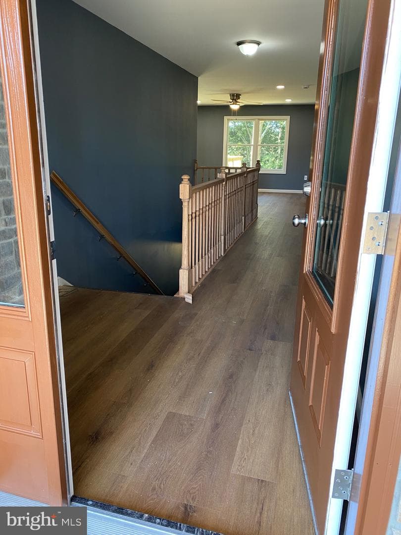 148 Buckingham Drive photo 3