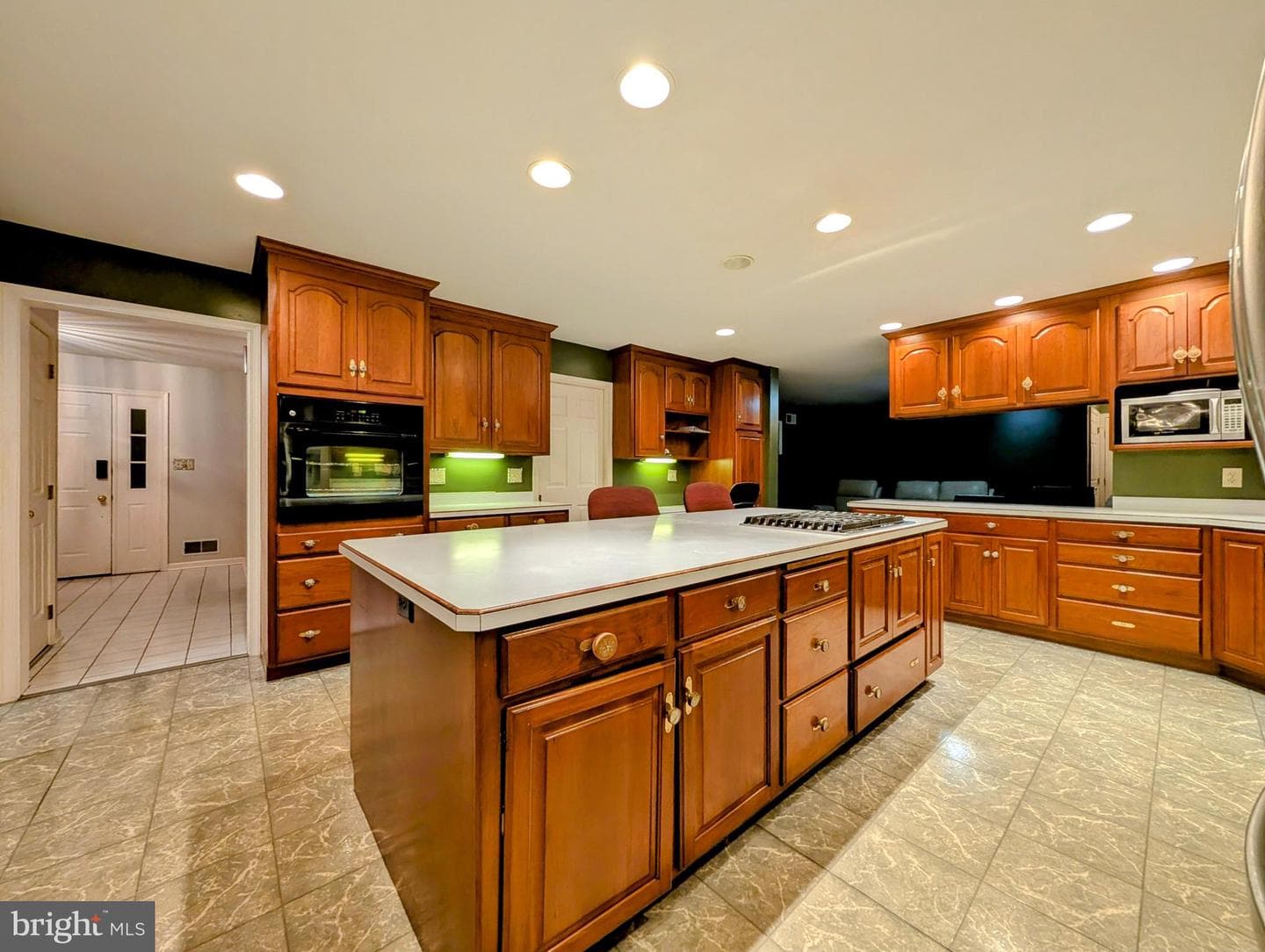 507 Brookview Drive photo 7