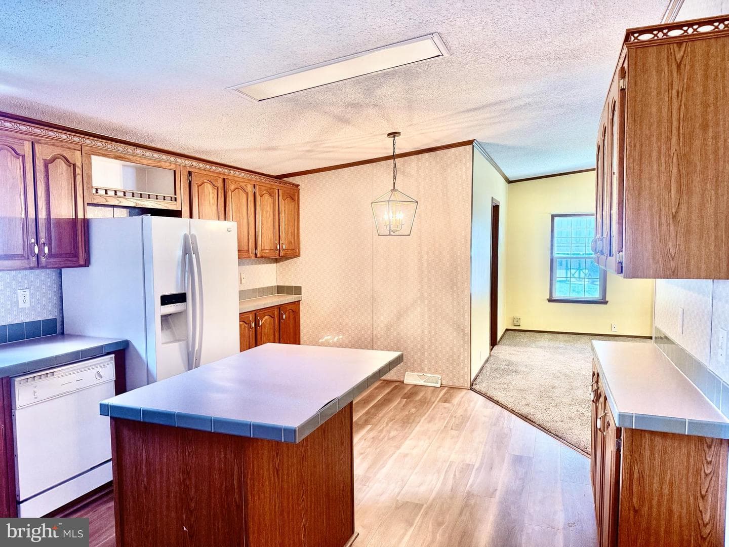 242 Waverly Court photo 13