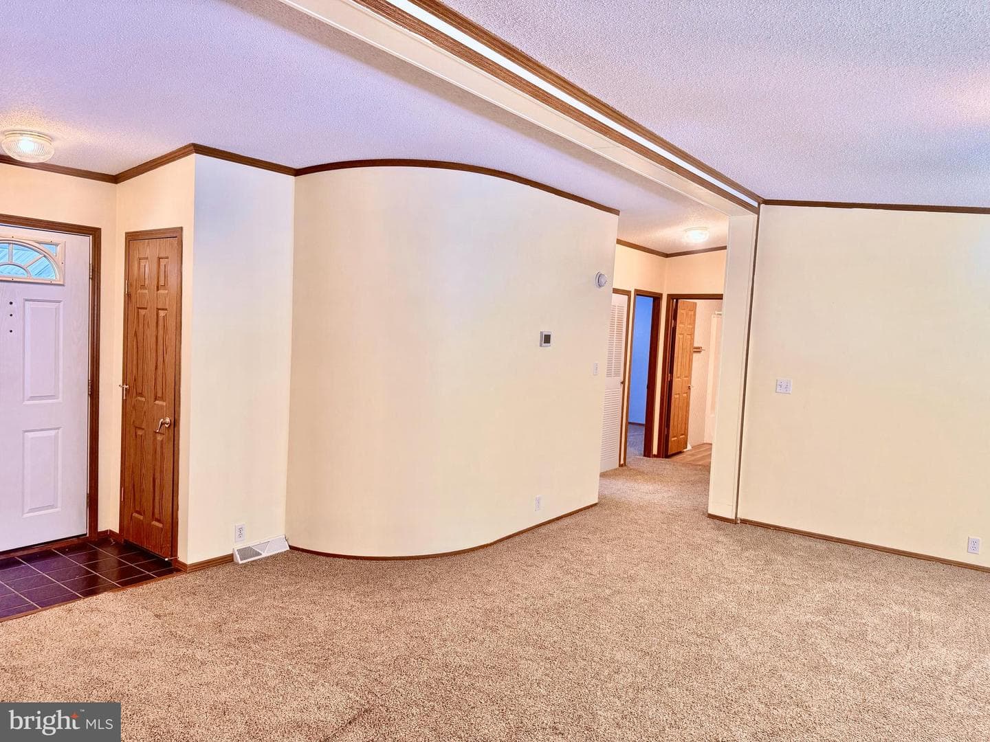 242 Waverly Court photo 6